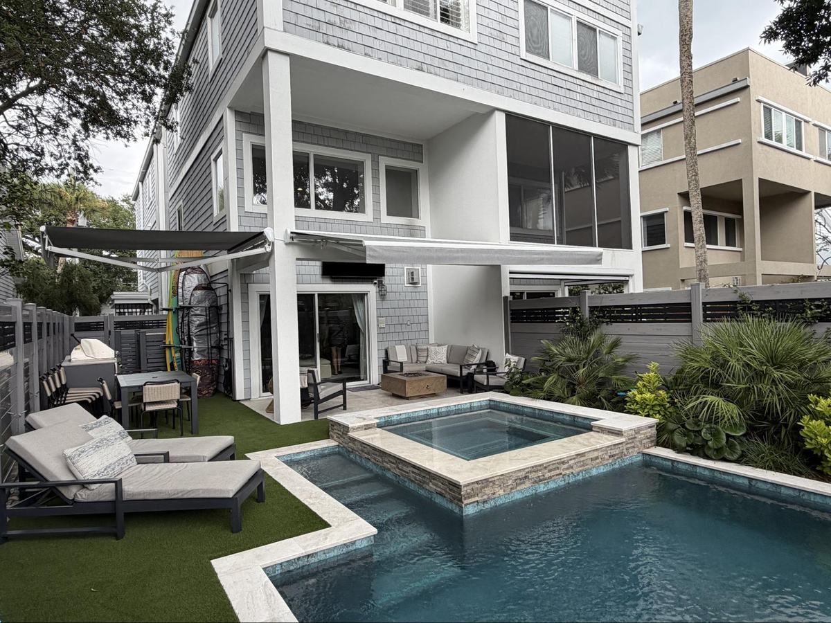 Limited Lifetime Workmanship Warranty to Protect Your Retractable Awnings & Screens