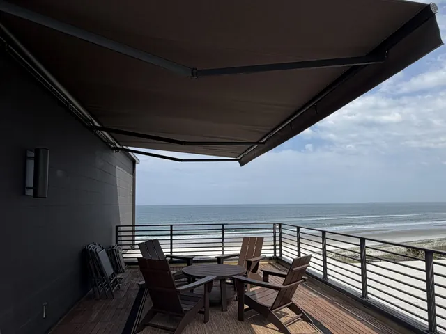 Motorized patio awning installation in Ponte Vedra Beach, FL